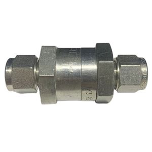 SS-CHS6-1/3,Stainless Steel Poppet 6000 psig (413 bar) Check Valve, 3/8 in. Swagelok Tube Fitting, 1/3 psi (0.03 bar)